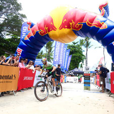 Primeira largada solo da Santander Brasil Ride Bahia teve pódio brasileiro