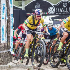 Henrique Avancini é tricampeão da Brasil Ride