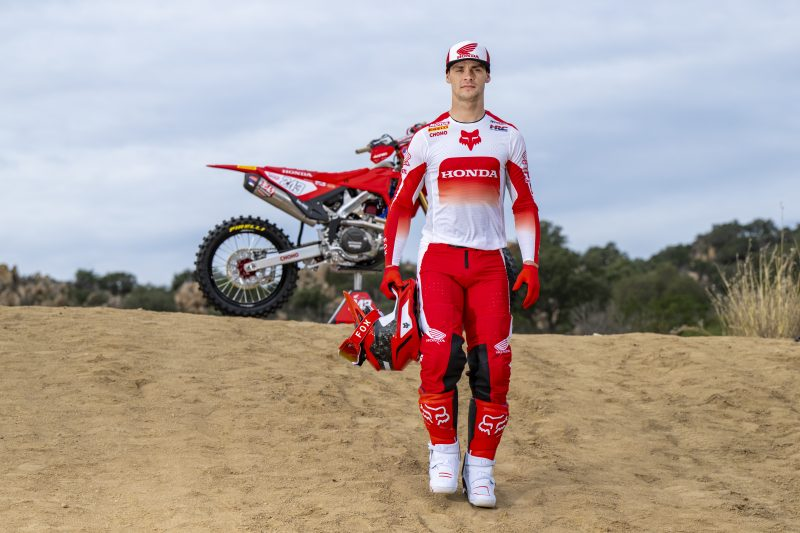 Tim Gajser passa por cirurgia