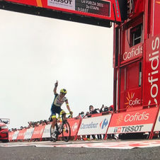 Vuelta a España: Rein Taaramäe vence a 3ª etapa escapando no final da última subida