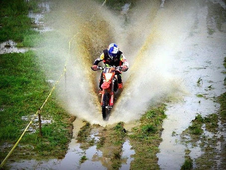 Mundial de Enduro - Brasileiros em ação