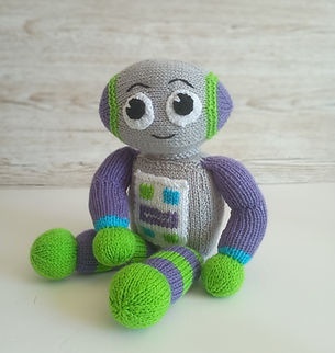 robot buddy knitting pattern (2).jpg
