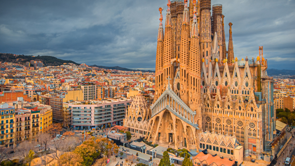 La Sagrada Familia  in Barcelona, Spain, one of the best international conference destinations in 2026