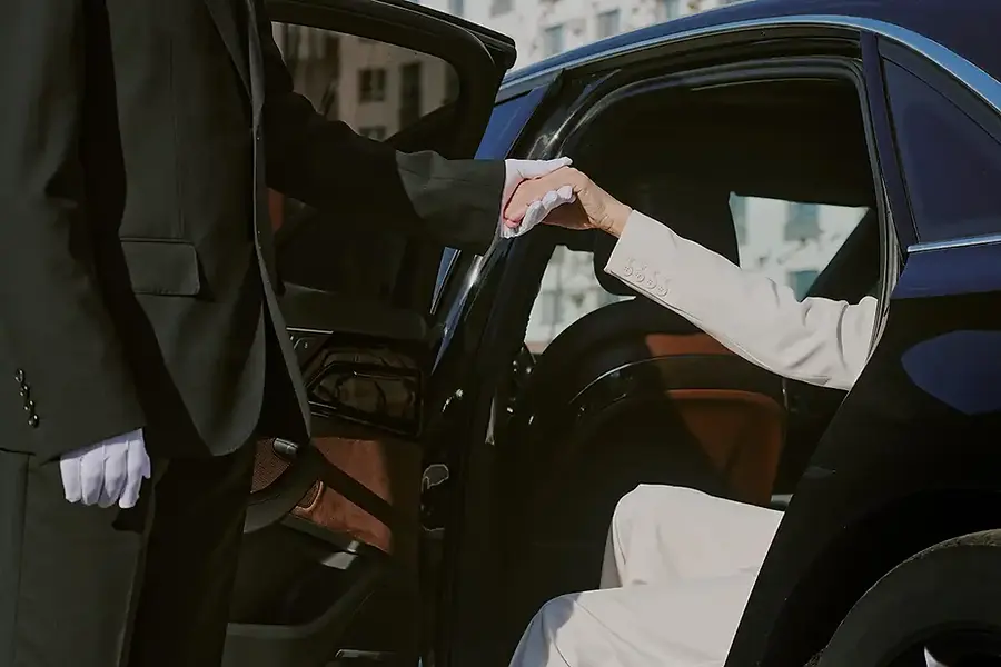chauffeur-service-london.webp