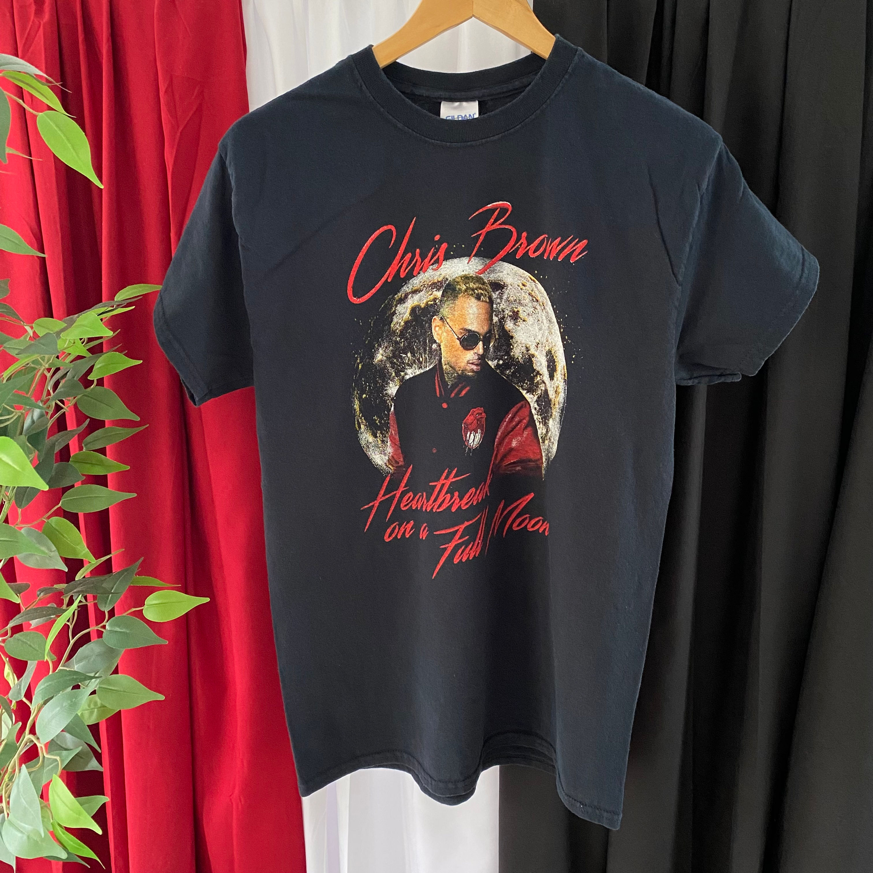 CHRIS BROWN HEARTBREAK ON A FULL MOON TOUR TEE