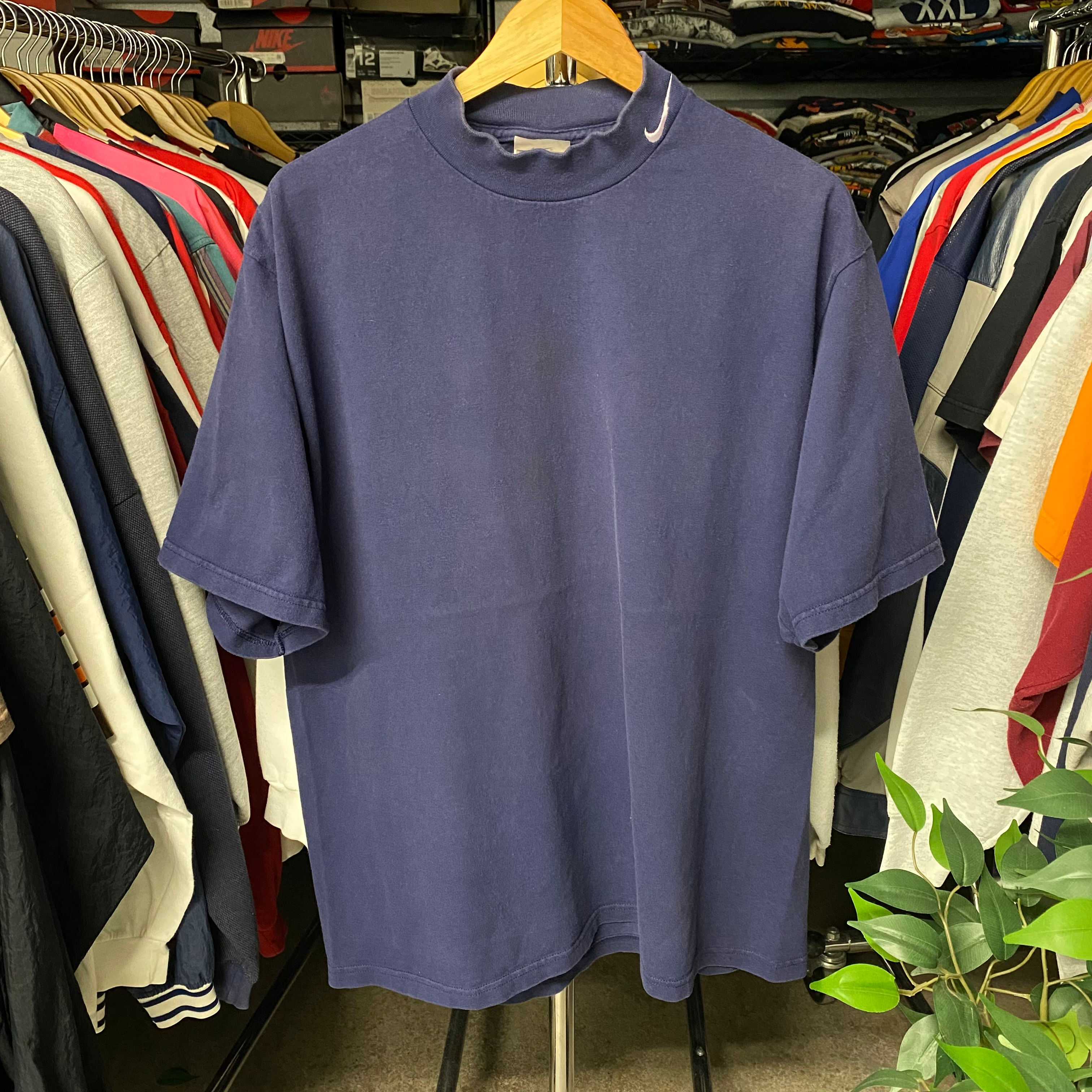 VINTAGE NIKE SWOOSH MOCK NECK TEE