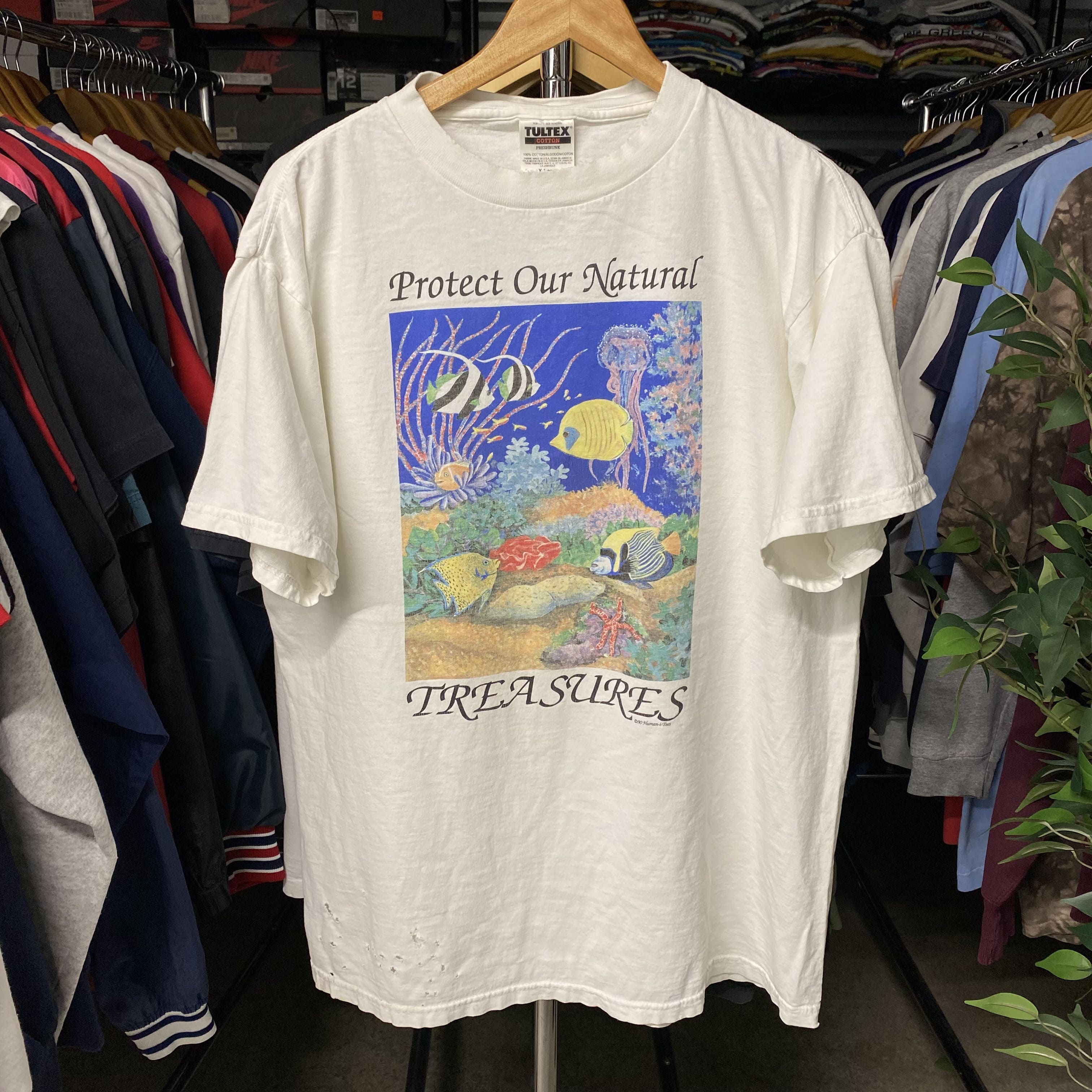 VINTAGE 1990 PROTECT OUR NATURAL TREASURES TEE