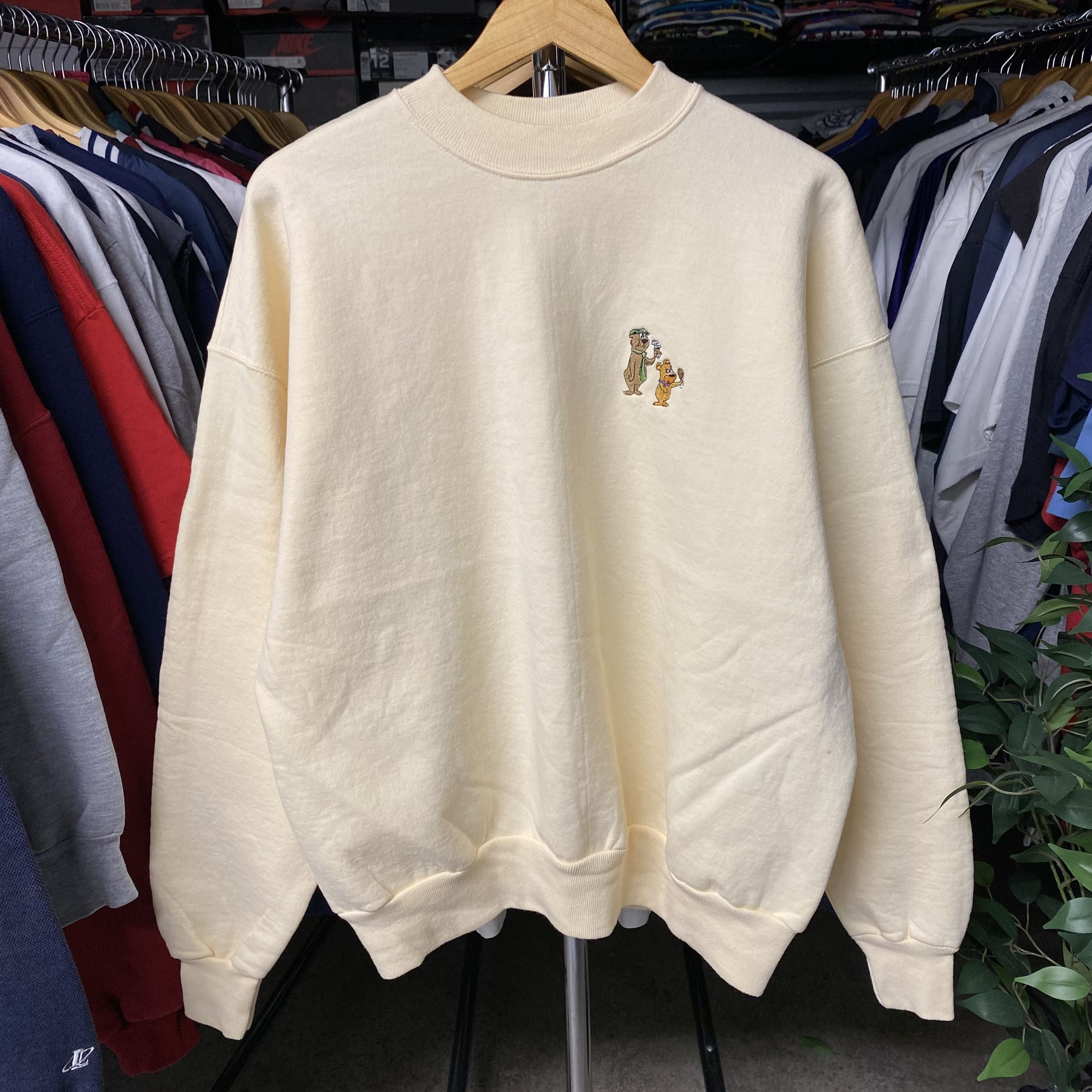 VINTAGE YOGI BEAR & BOO BOO CREWNECK