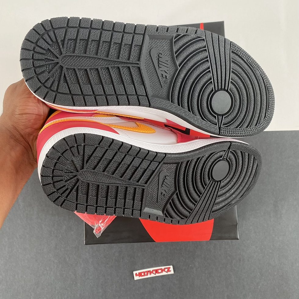 Thumbnail: AIR JORDAN 1 RETRO HIGH OG ‘LIGHT FUSION RED’ (2021)