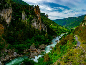 Road through the Gorge du Tarn in France