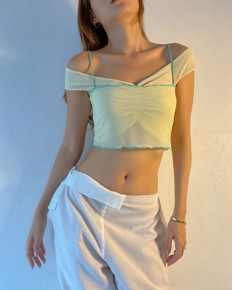 Thumbnail: Blursday off-shoulder
