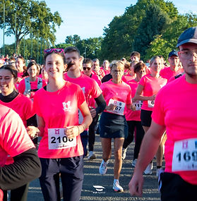 Photo d'un groupe de coureurs en Rose