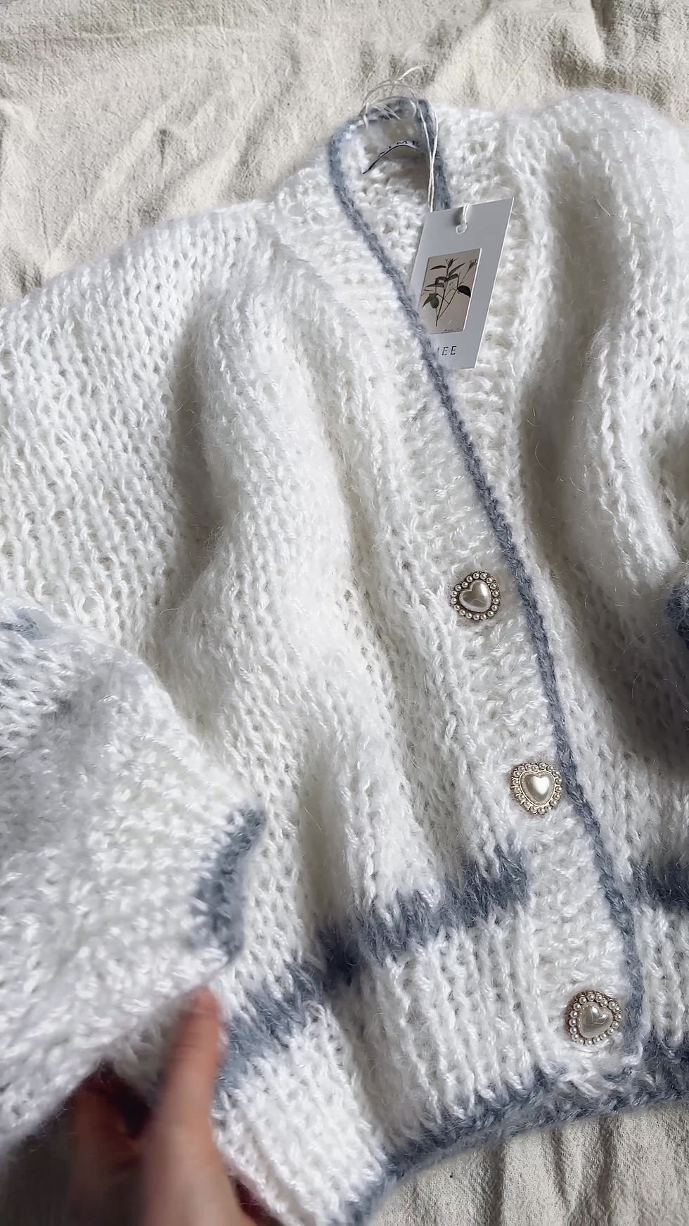 Thumbnail: Опис  Кардиган "QUEEN" УКР