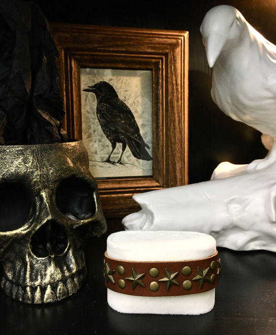 Crows, Ravens, Skulls a Plenty at Crow's Curiosities