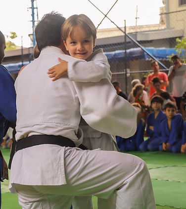 79770587_3060758347274928_83655948651483