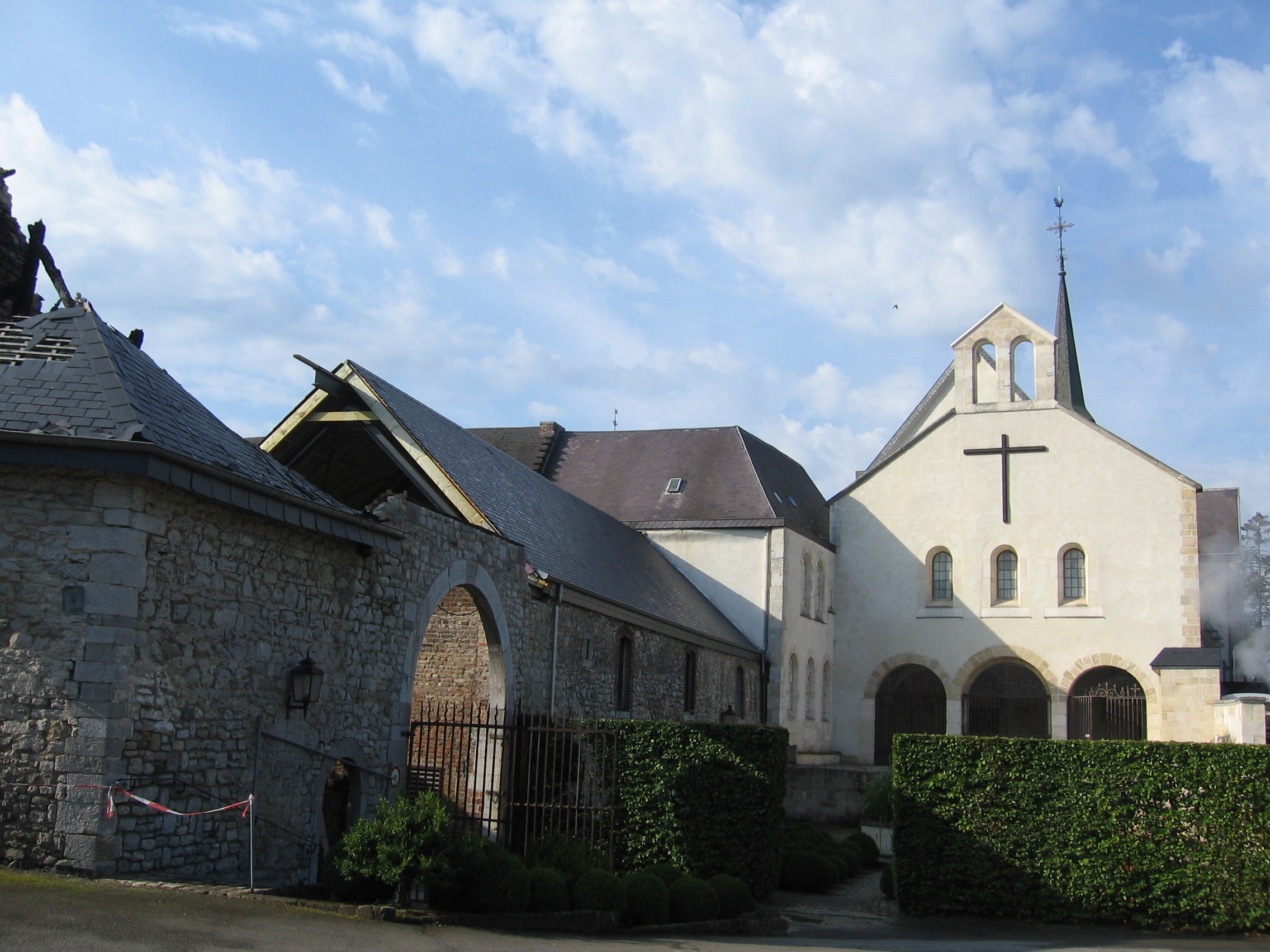 L’abbaye Notre-Dame de Saint-Rémy de Rochefort et son patrimoine architectural.