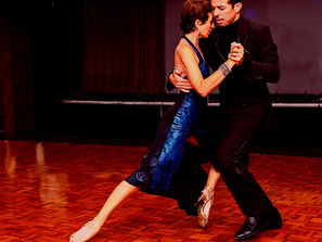Bestias Exiladas apresenta coreografias de tango com o bailarino Luciano Bastos e Cecilia Gonzalez