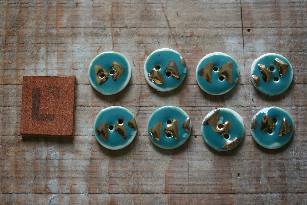 Miniature : Lot de 8  boutons en porcelaine finition OR