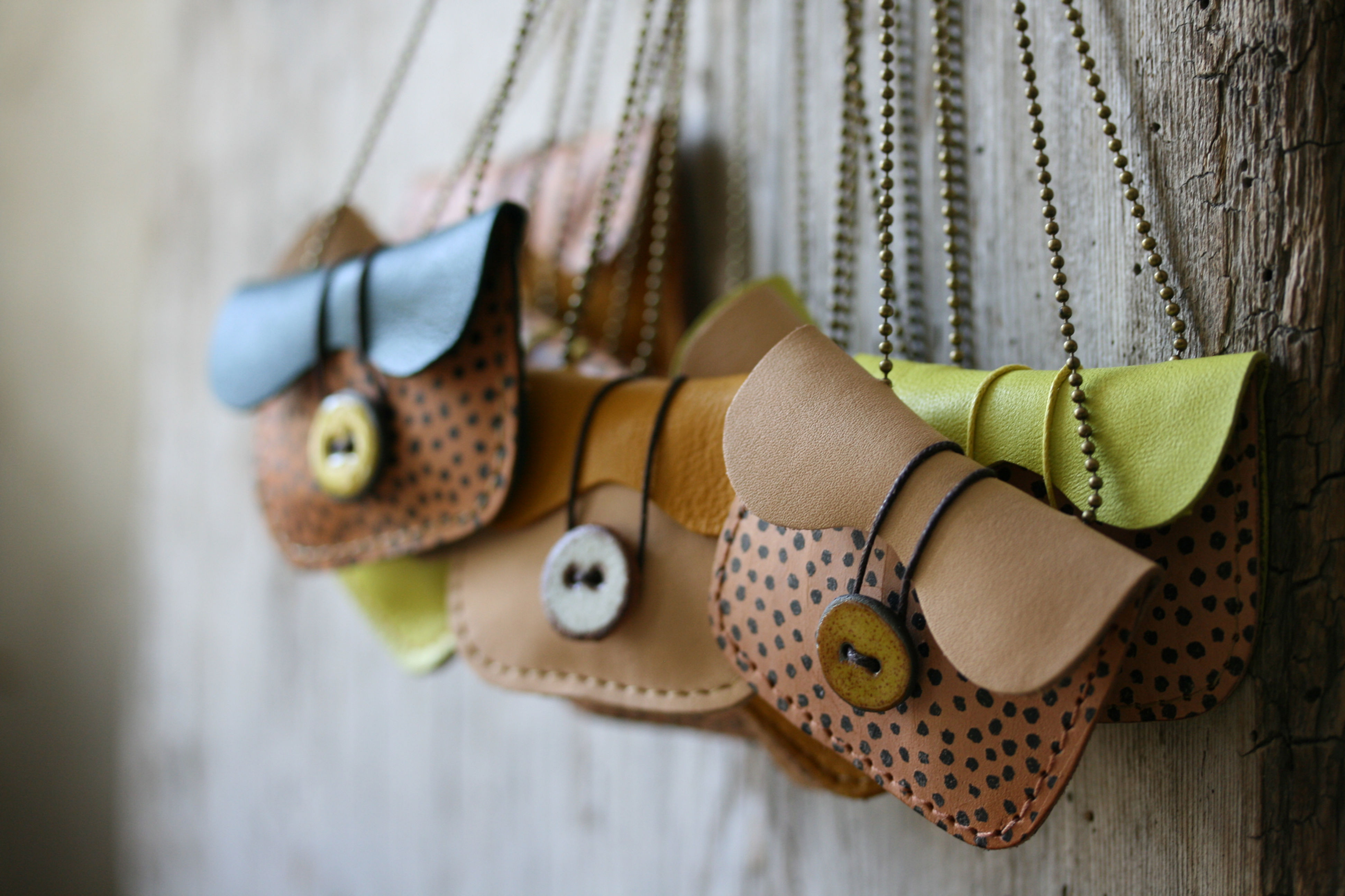 mini pochette en cuir