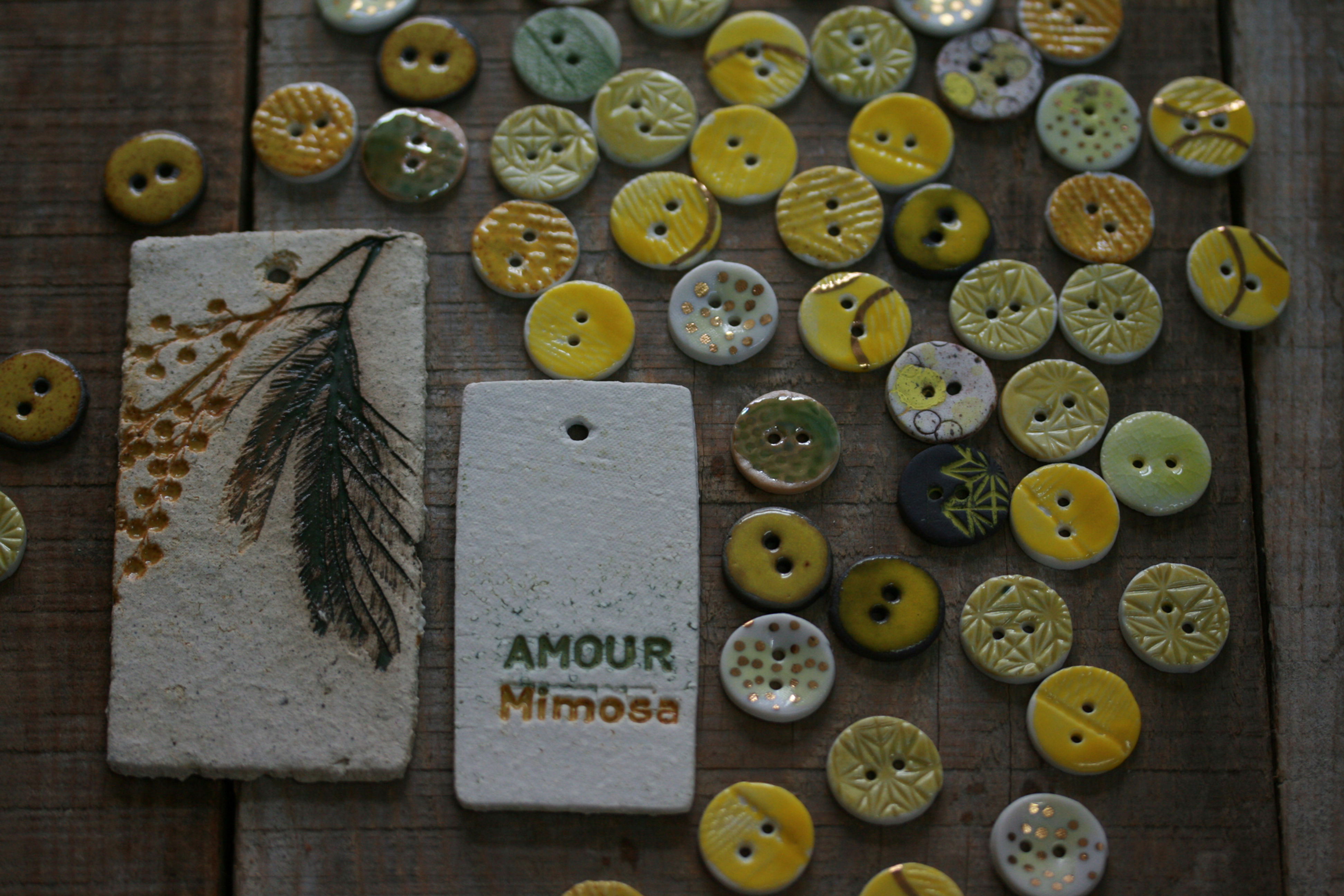 Lot de 8 boutons en porcelaine COULEUR MIMOSA