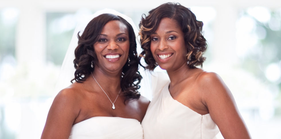 Bride-with-Maid-of-Honor