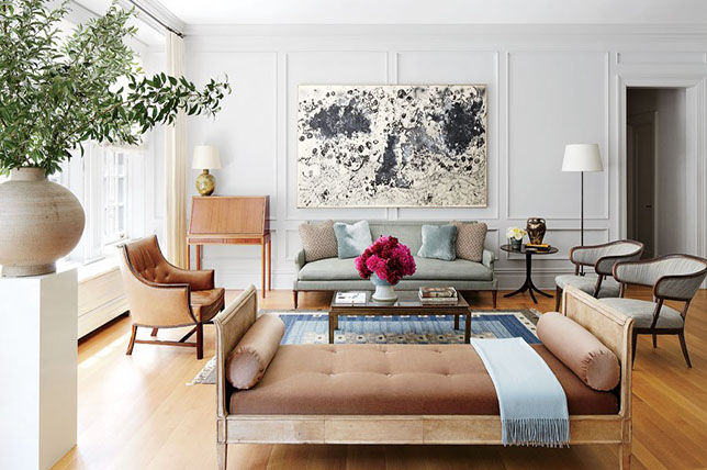 Overlooking the sizing of decor items and furnishings is easy when you put together a custom design on your own. Consequently, this is one of the major factors contributing to an interior that looks, well, misfit.