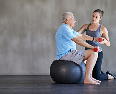 Corrective exercise practice supervised by a personal trainer