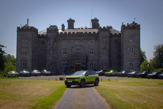 NEW JEEP COMPASS MAKES DEBUT IRISH PERFORMANCE AT SLANE CASTLE