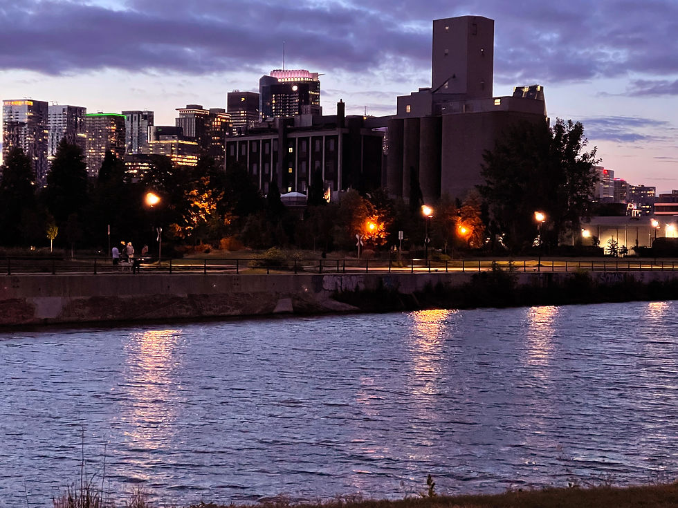 Canal Lachine en soiree / Lachine Canal by night