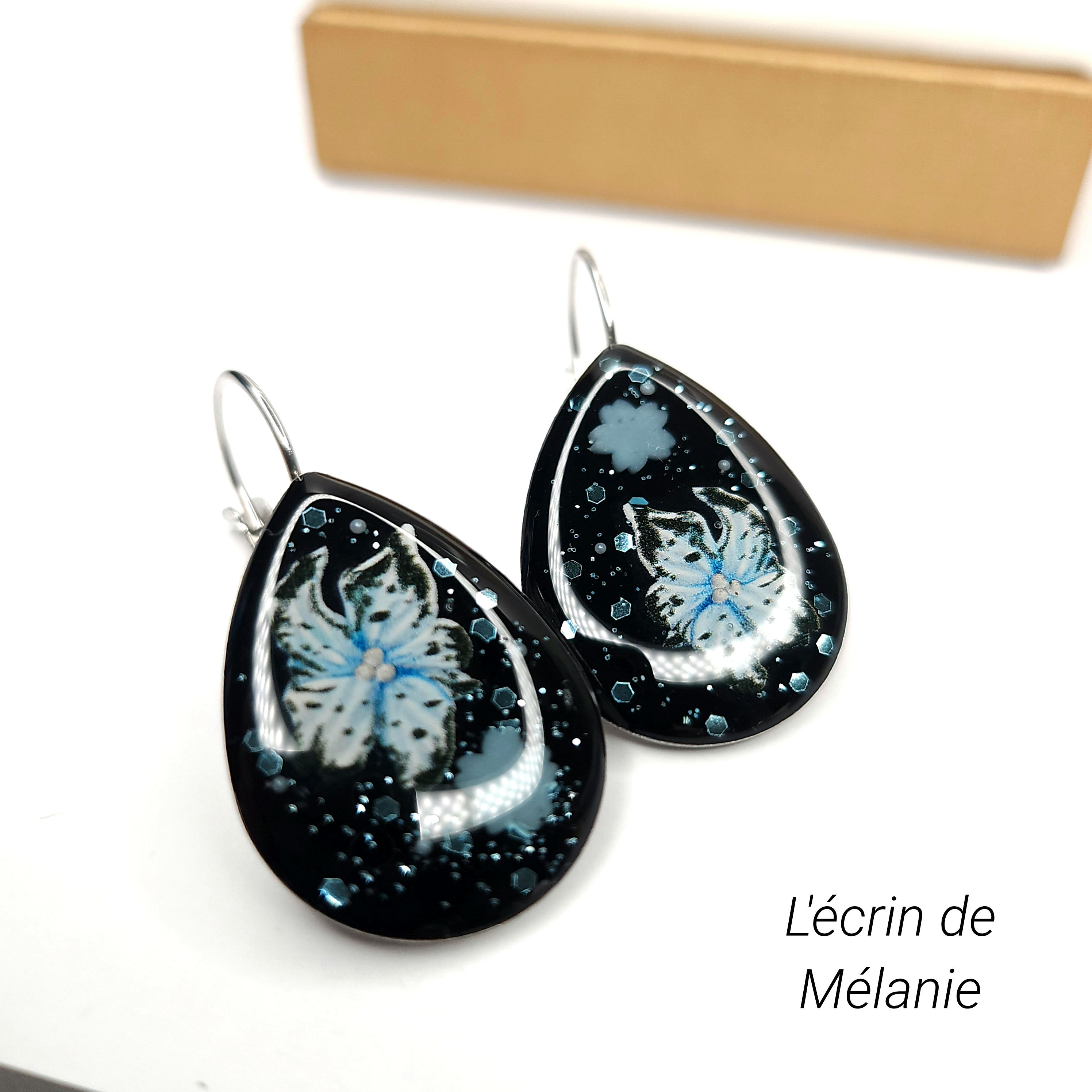Hannah - Boucles dormeuses en resine 