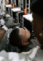 Coupe de cheveux pour homme chez Blackchata