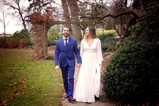 Niagara‑on‑the‑Lake small wedding photographer, St. Catharines intimate wedding photography, Welland micro‑wedding photographer,