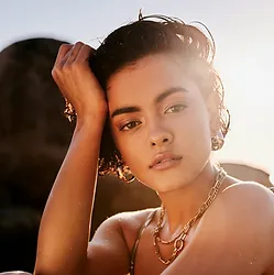 customizable jewelry line: Stuller