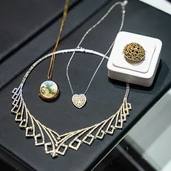 Estate, Vintage and consignment jewelry