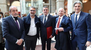 La RFFM acompaña y felicita a ‘La Quinta del Buitre’ en la entrega del Premio Internacional del Deporte de la Comunidad de Madrid