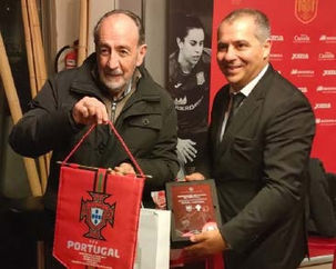 Paco Díez asiste a la victoria de la Selección Sub-17 masculina de fútbol sala en un amistoso contra Portugal con el debut de tres jugadores madrileños