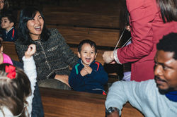 ENTREGA DE MEDALLAS A LA VIRGEN-125