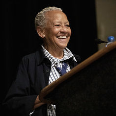 Nikki-Giovanni 