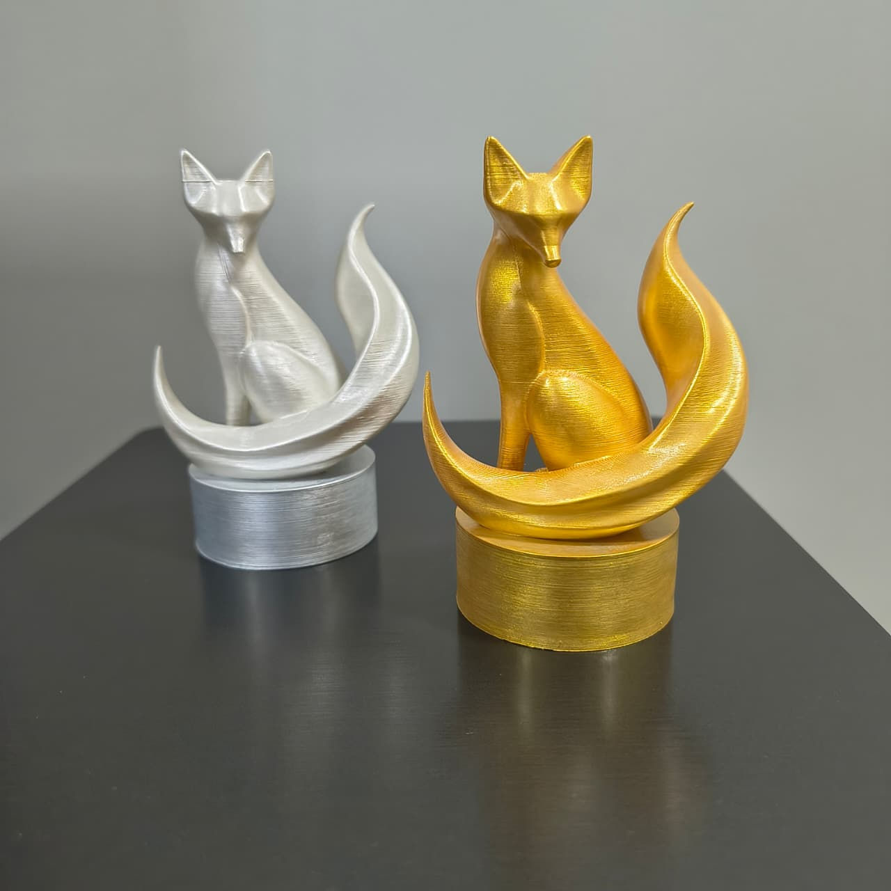 Estatueta Raposa Kitsune - Cores