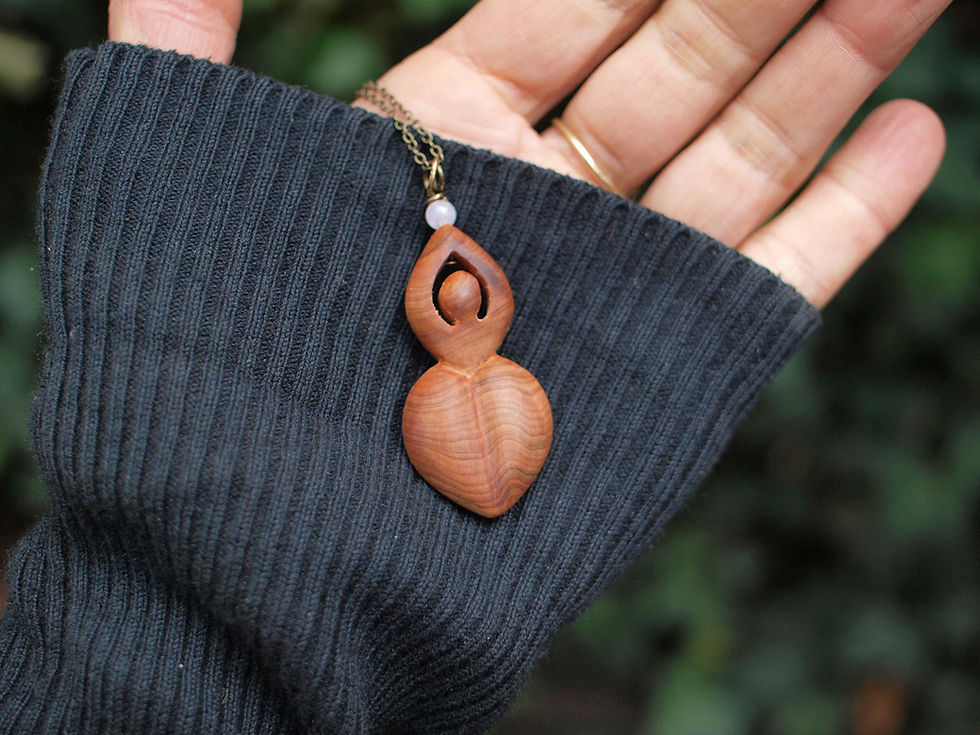 Miniature : déesse bois de cade