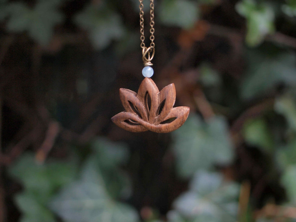 Miniature : Pendentif lotus noyer morganite