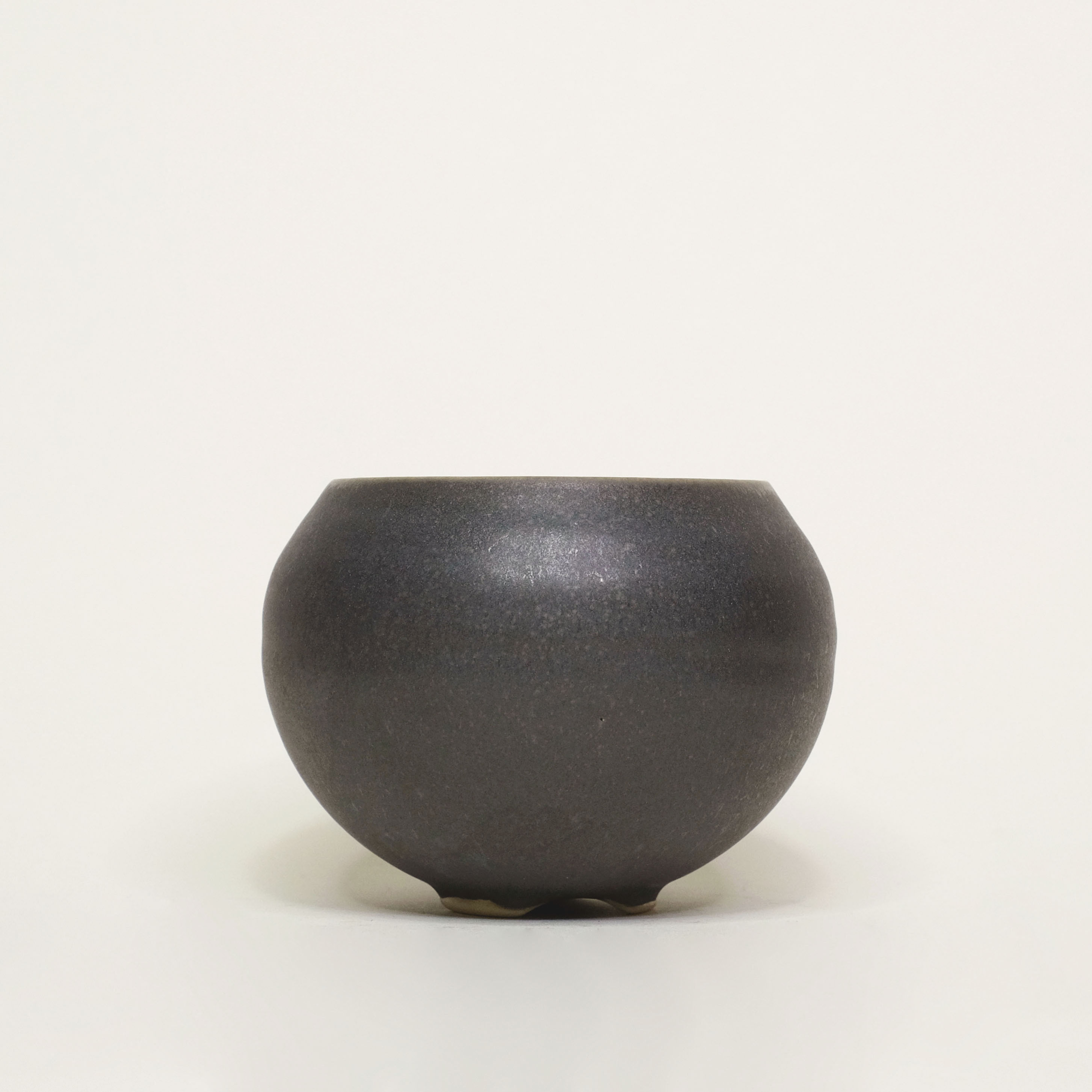 Shoyeido: Incense Bowl in Iron Crystal
