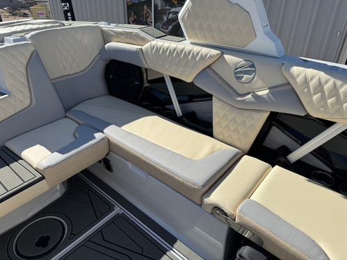 ウッチー 2026 Tigé 22 RZX | WWS Boats