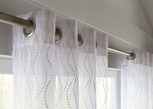 Drapes with Grommet closeup.jpg
