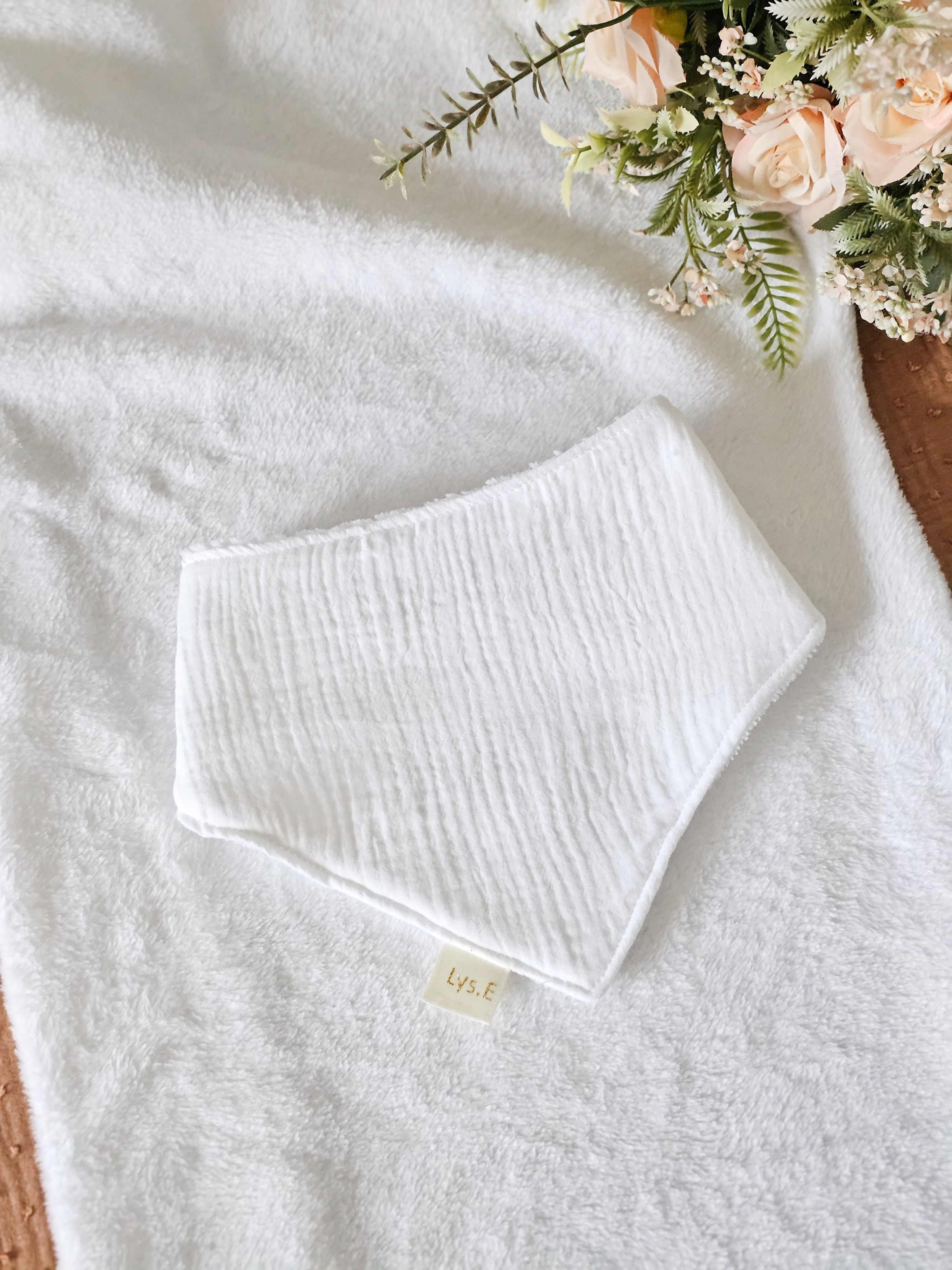Bavoir bébé fait main en gaze de coton - cadeau de naissance | baptême fait main