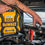 Miniatura: DEWALT Arrancador de Potencia Portátil 2000 Peak Amp con Compresor Digital