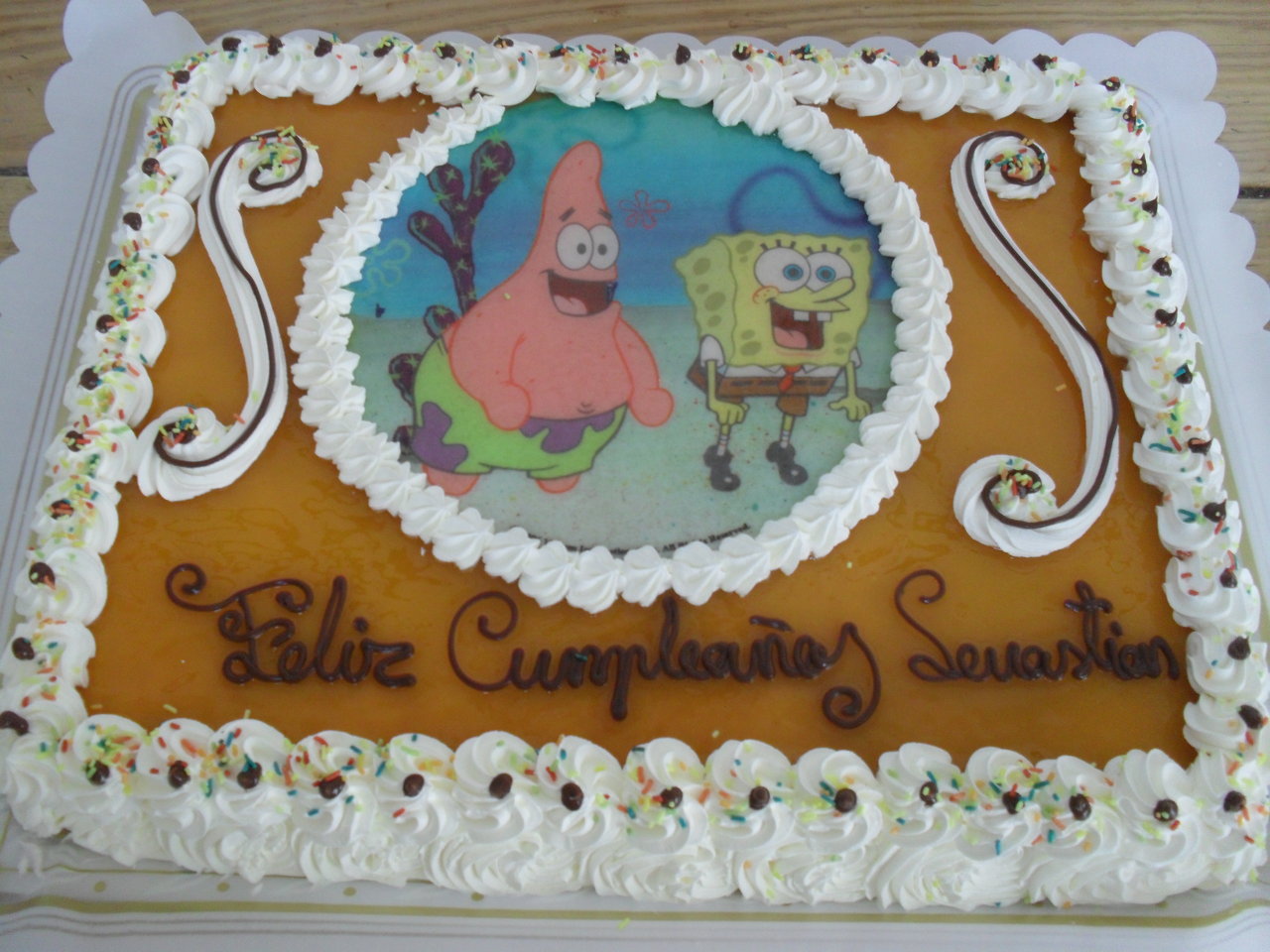 Tarta de patricio y bod esponja.