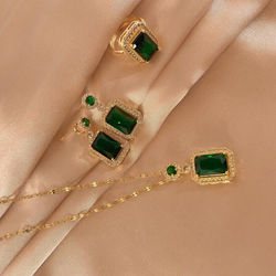 Necklace Set