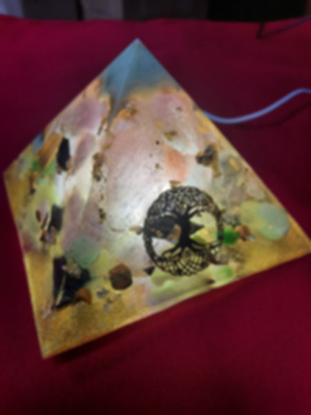 Orgonite Pyramide 8888.1.M. Jupiter