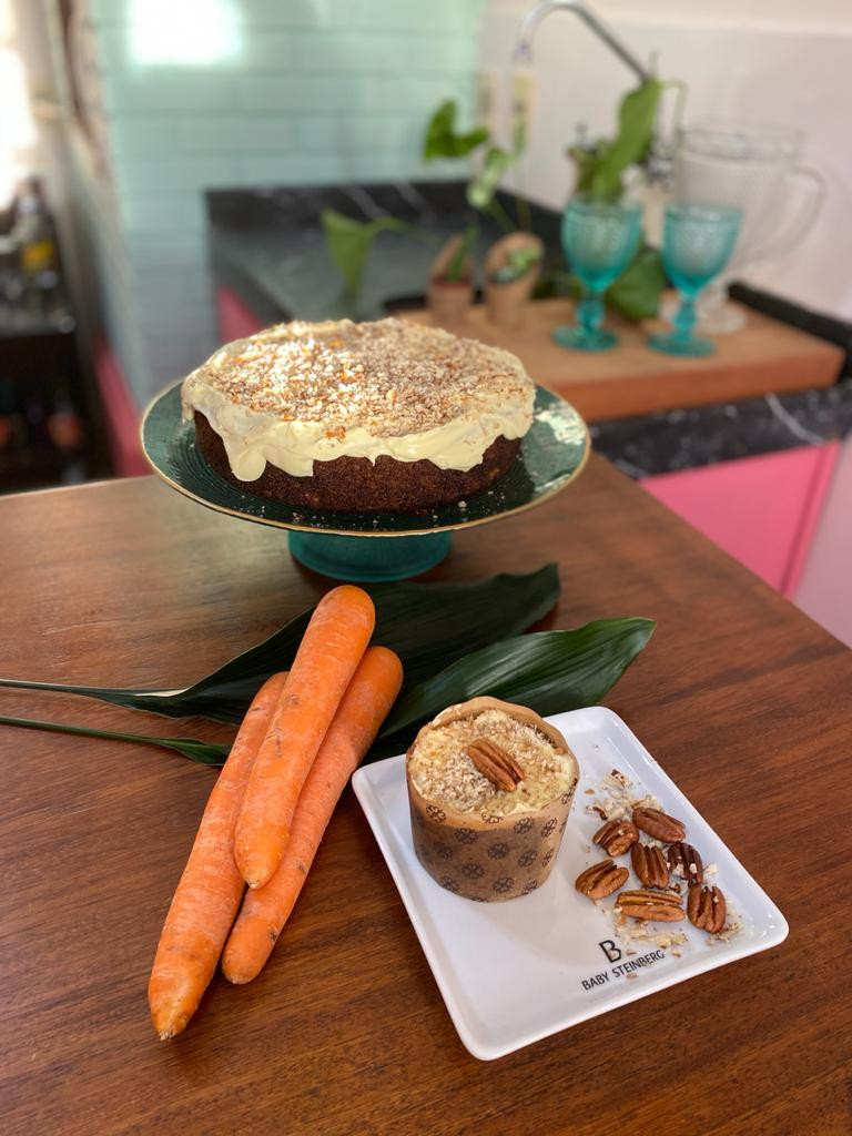 Bolo de cenoura americano by Baby Steinberg